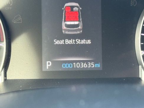 Used 2022 Toyota Highlander LE image 15