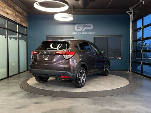 Used 2022 Honda HR-V EX image 3