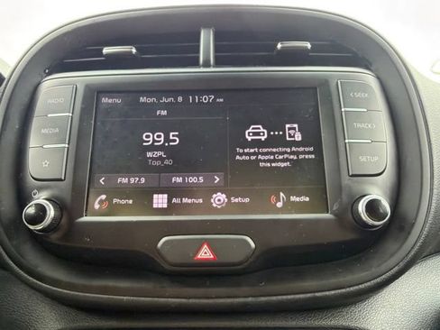 Used 2024 Kia Soul LX w/ Option Group 015 FWD image 17