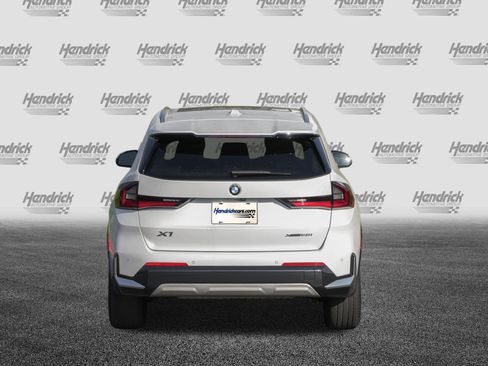Certified 2025 BMW X1 xDrive28i image 8