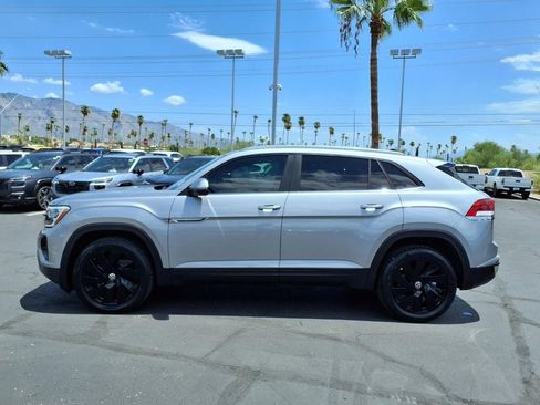 Used 2024 Volkswagen Atlas Cross Sport SE AWD/4WD image 13