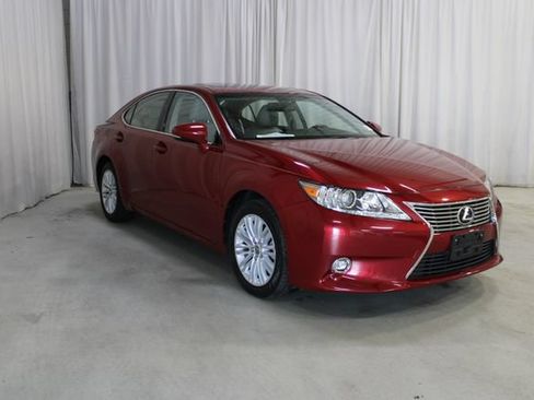 Used 2014 Lexus ES 350 w/ Luxury Package FWD image 30