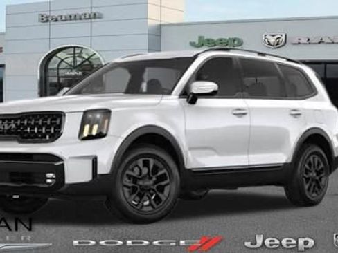 Used 2025 Kia Telluride S AWD/4WD image 1