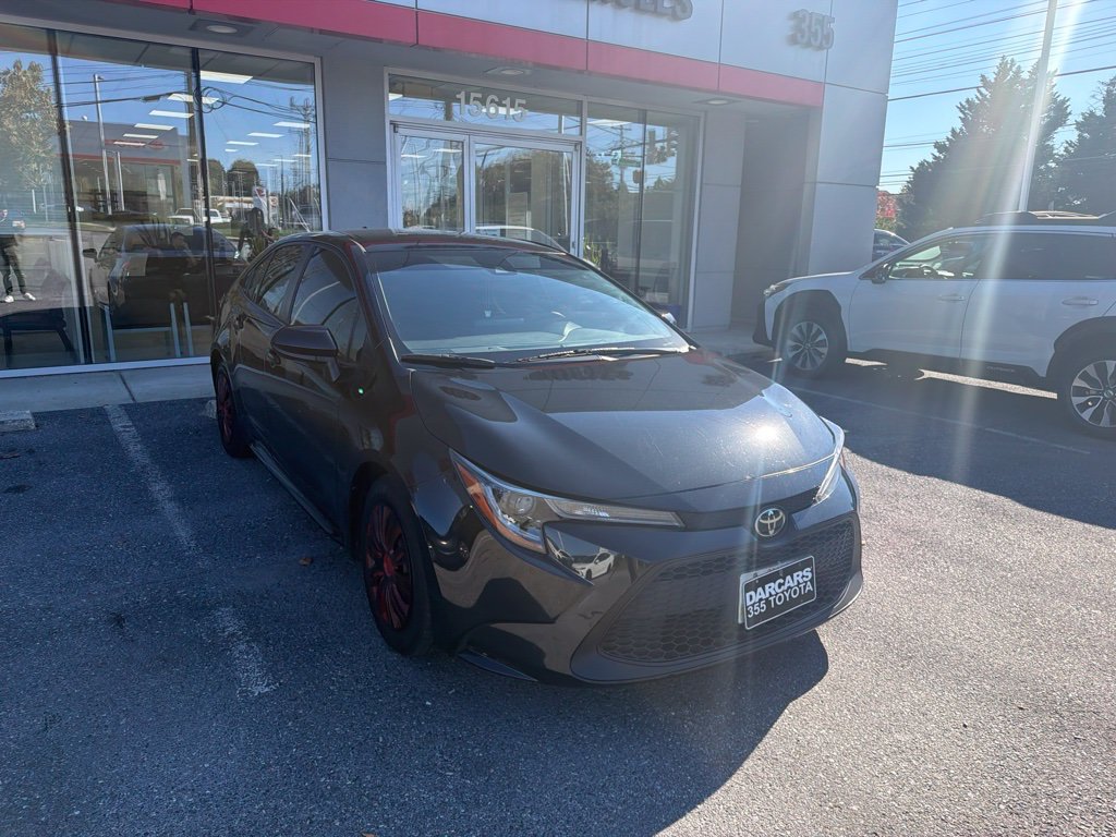 Used 2022 Toyota Corolla LE w/ Carpet Mat Package (TMS) FWD image 3