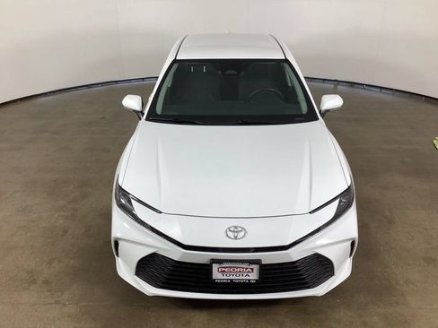 Used 2025 Toyota Camry LE FWD image 3