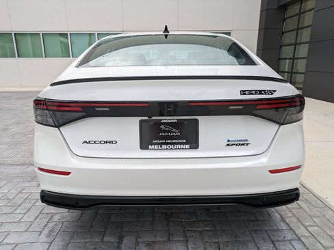 Used 2023 Honda Accord Sport image 7