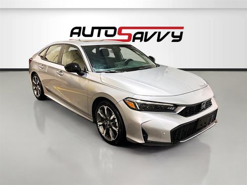 Used 2025 Honda Civic Sport Touring image 1