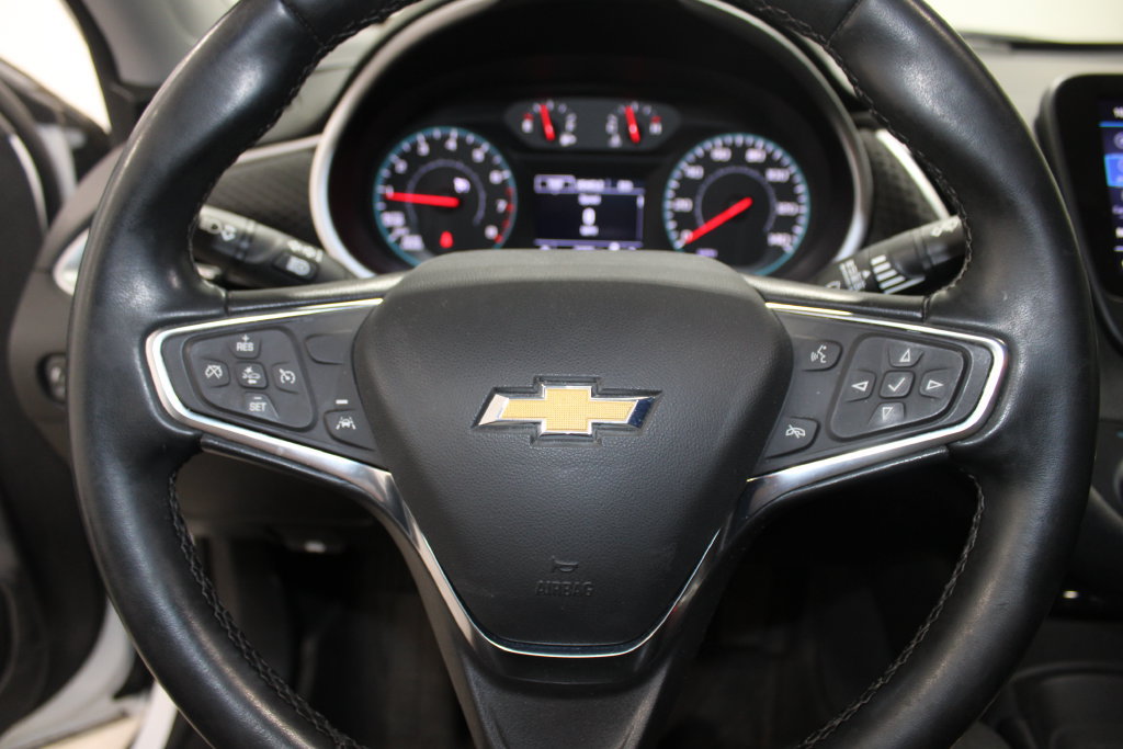Used 2024 Chevrolet Malibu RS FWD image 12
