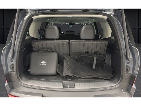 Used 2025 Hyundai Santa Fe SEL AWD/4WD image 25