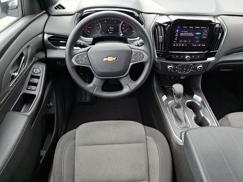 Certified 2023 Chevrolet Traverse LT FWD image 13