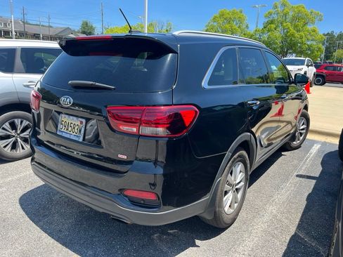 Used 2020 Kia Sorento LX w/ LX I4 Convenience Package FWD image 3
