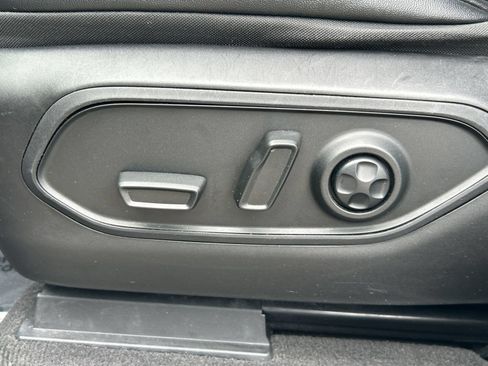Used 2021 Jeep Grand Cherokee L Laredo AWD/4WD image 14