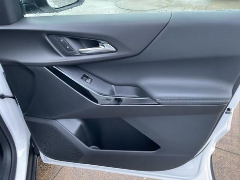 New 2026 Chevrolet Equinox LT image 34