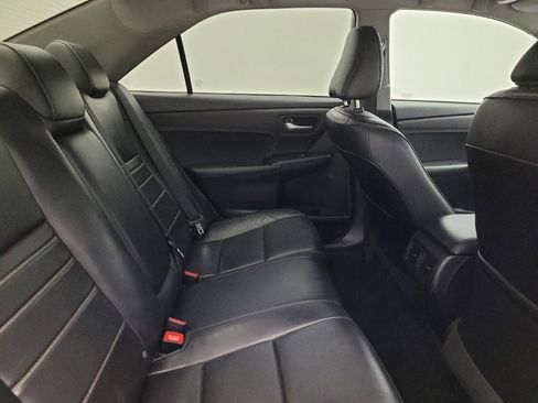 Used 2017 Toyota Camry XLE image 19