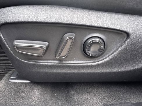 Used 2023 Toyota RAV4 Limited AWD/4WD image 20