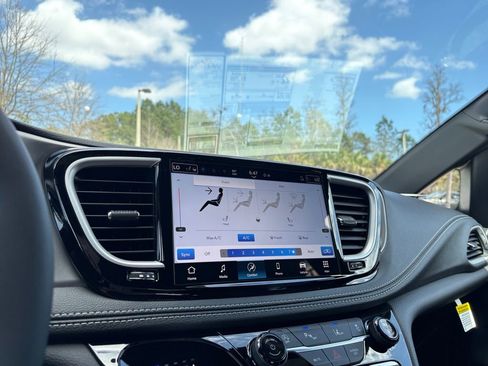 New 2026 Chrysler Pacifica Select image 27