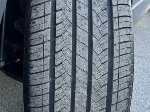 Used 2020 Volkswagen Tiguan SE R-Line image 14