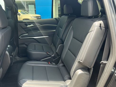 New 2026 Chevrolet Traverse LT w/ Midnight/Sport Edition AWD/4WD image 14