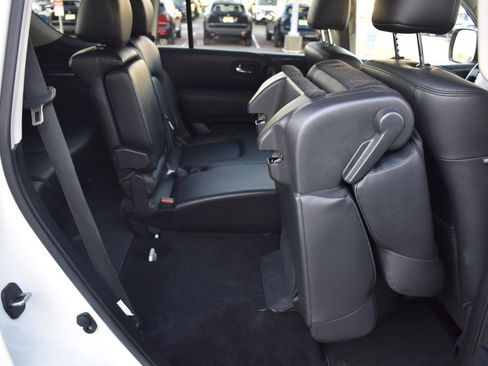 Used 2024 Nissan Armada SV image 65