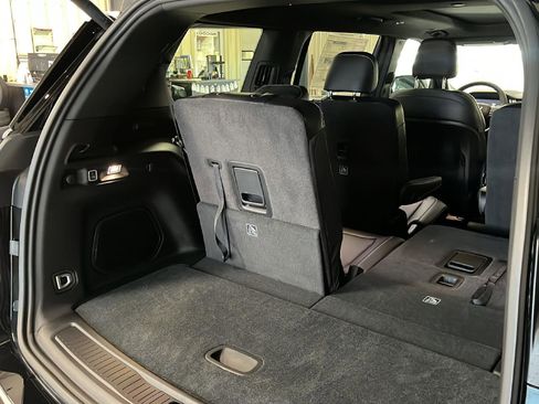 New 2025 Jeep Grand Cherokee L Limited image 10