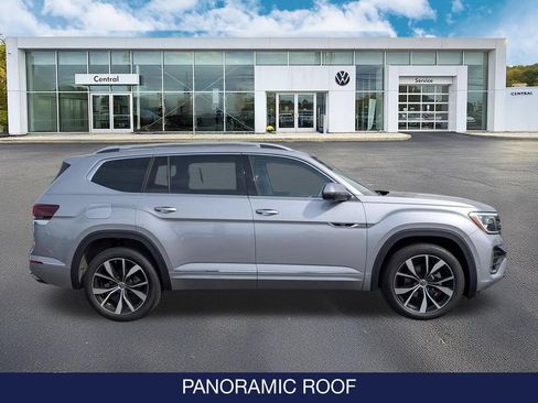 Used 2025 Volkswagen Atlas SEL Premium R-Line AWD/4WD image 9