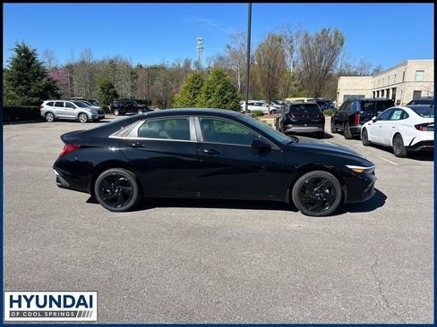 New 2026 Hyundai Elantra SEL Sport Premium FWD image 8