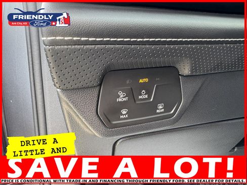 Used 2024 Volkswagen Atlas SE image 20