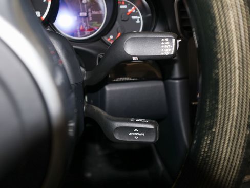 Used 2015 Porsche 911 Turbo S w/ High-end Infotainment Package AWD/4WD image 31