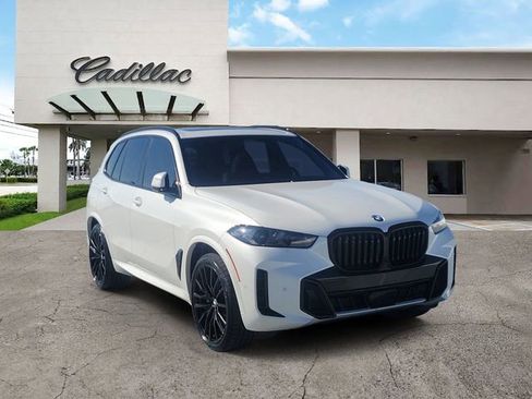 Used 2024 BMW X5 sDrive40i w/ M Sport Package RWD image 7