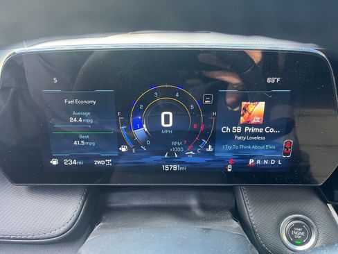 Used 2025 Chevrolet Equinox LT image 34