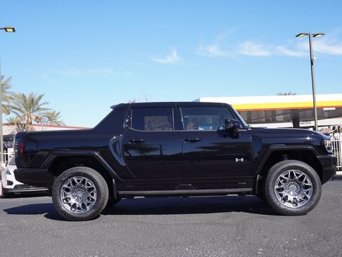 New 2025 GMC Hummer EV 3X image 2
