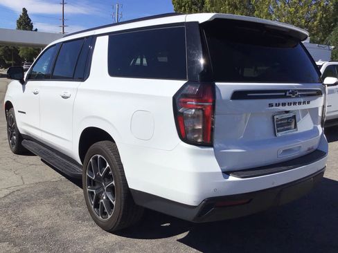 Used 2024 Chevrolet Suburban RST w/ Luxury Package image 3