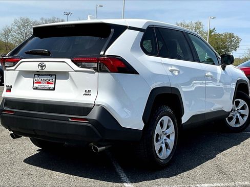 Used 2024 Toyota RAV4 LE image 12