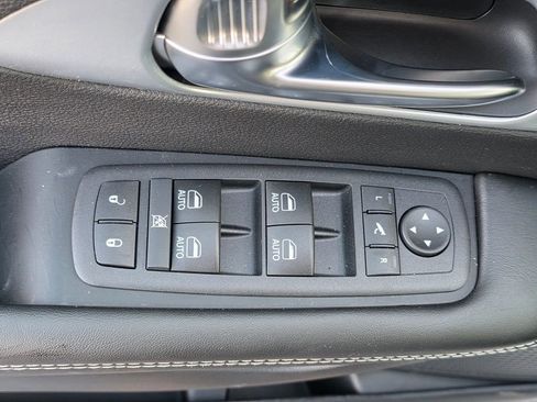 New 2026 Chrysler Pacifica Limited image 13