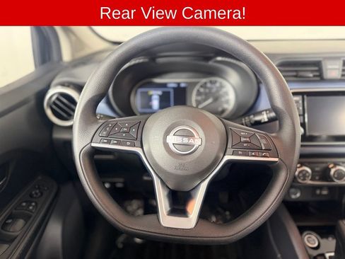 Used 2025 Nissan Versa SV FWD image 9