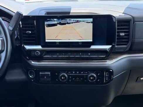 Used 2025 Chevrolet Silverado 1500 LT RWD image 34