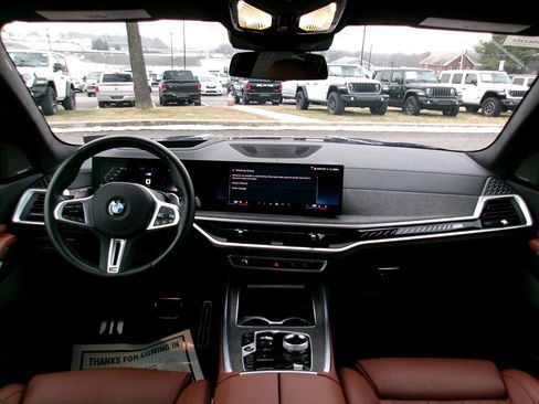 Used 2024 BMW X7 M60i w/ Executive Package image 15