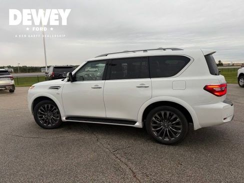 Used 2022 Nissan Armada Platinum w/ Captain's Chairs Package AWD/4WD image 9