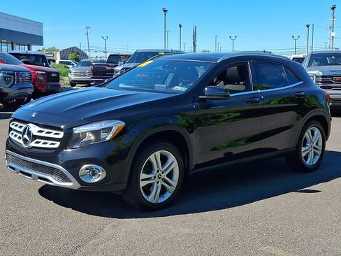 Used 2018 Mercedes-Benz GLA 250 4MATIC image 3