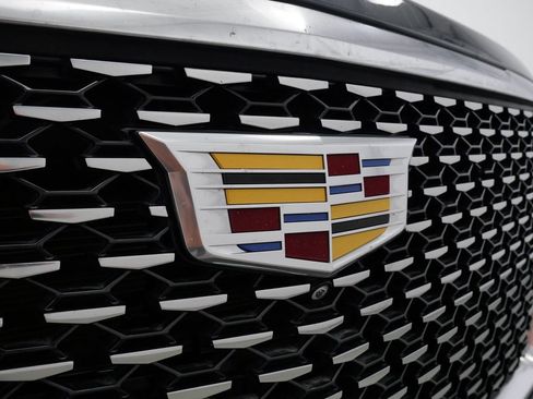 Used 2021 Cadillac Escalade Premium Luxury w/ Driver Assist Tech Package AWD/4WD image 9