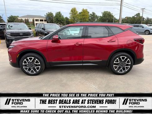 Used 2025 Chevrolet Blazer RS FWD image 8