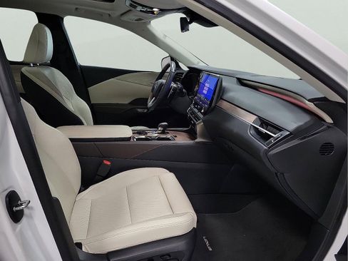 Used 2023 Lexus RX 350 w/ Luxury Package image 15