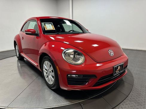 Used 2019 Volkswagen Beetle 2.0T S image 2