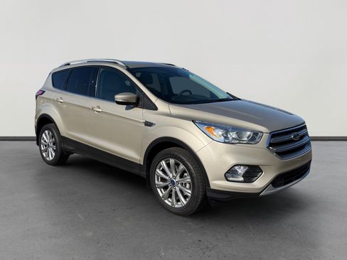 Used 2017 Ford Escape Titanium AWD/4WD image 7
