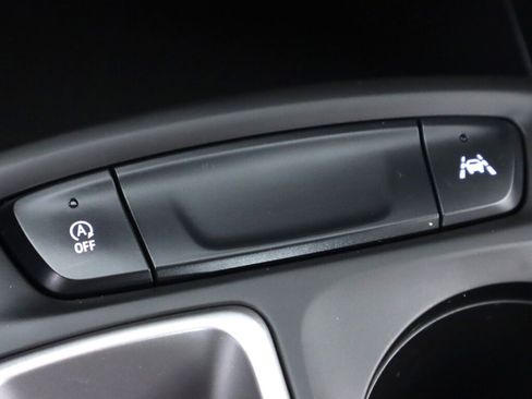Used 2024 Chevrolet Trax LS FWD image 23