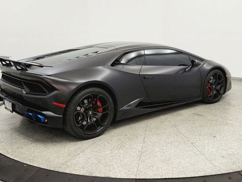 Used 2018 Lamborghini Huracan LP 580-2 image 4