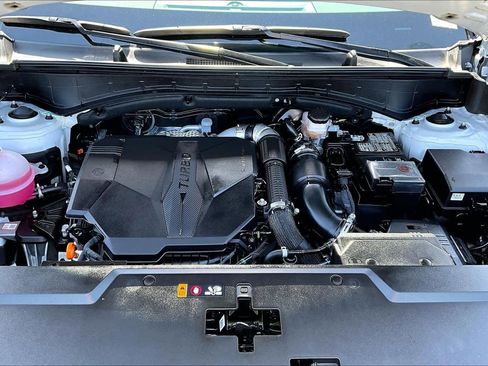 Used 2025 Hyundai Santa Fe SE FWD image 31