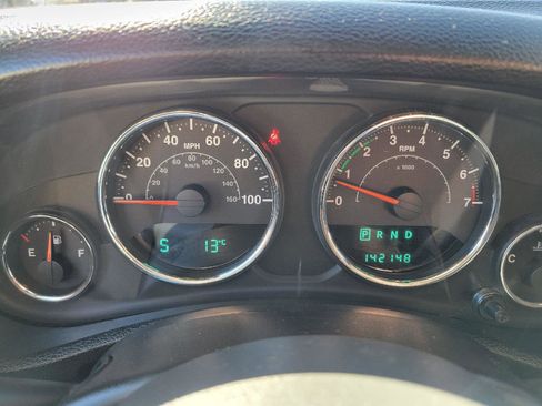 Used 2014 Jeep Wrangler Sport image 8