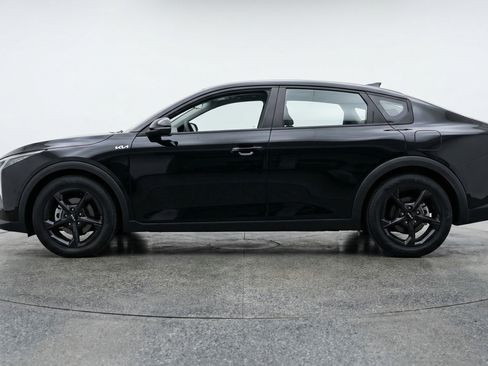 Used 2025 Kia K4 LXS image 5