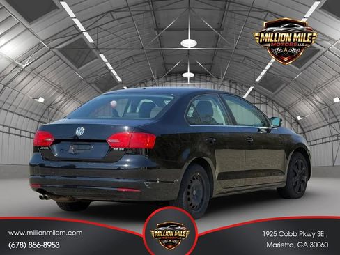 Used 2013 Volkswagen Jetta SE FWD image 9